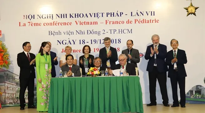 VN, France take part in joint training of pediatricians