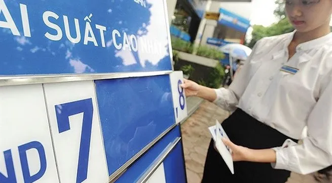 Banks raise deposit rates but only short-term