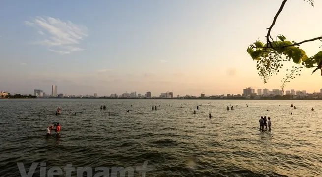 Hồng River water could be used to refresh West Lake and Tô Lịch River