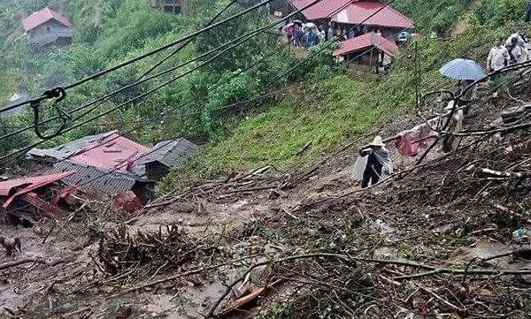 Lai Chau landslide kills 6 people