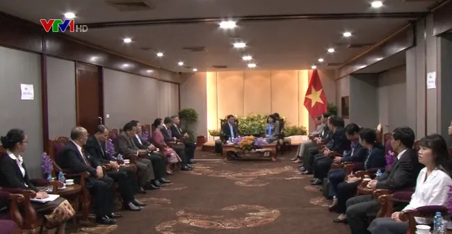 Vietnam, Laos ties boosted