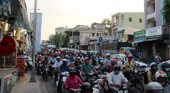 Work atmosphere in Ho Chi Minh City during Lunar New Year