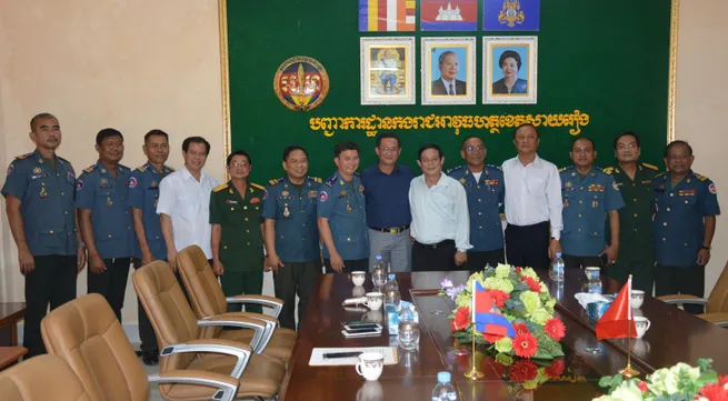 Tay Ninh extends greetings to Svay Rieng armed forces on Cambodian New Year