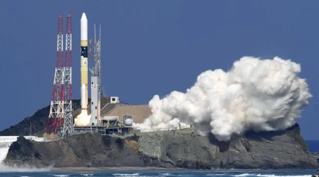 Japan launches greenhouse gas satellite