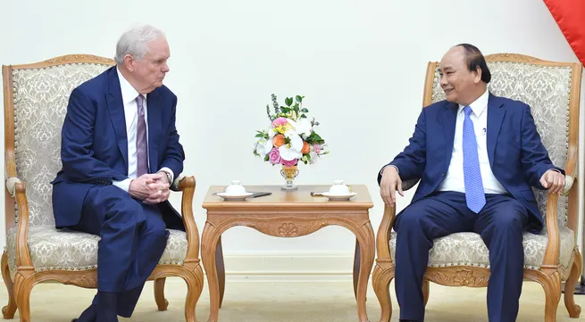 PM receives Harvard Professor