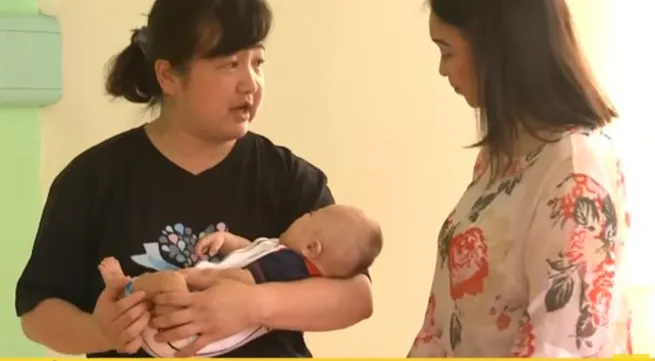 Single woman cares for over 2,000 orphans in China