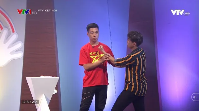 Chairs Without Back returns promising new attractions