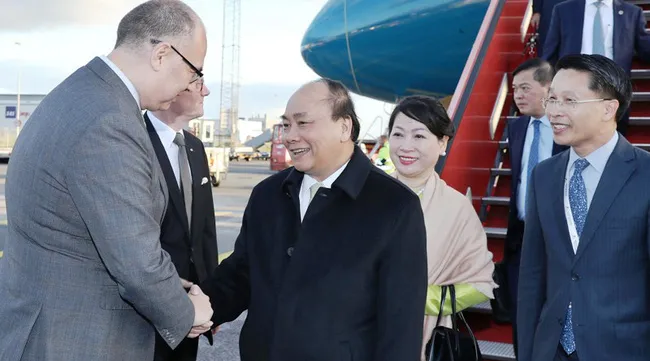 PM Nguyen Xuan Phuc begins Denmark visit