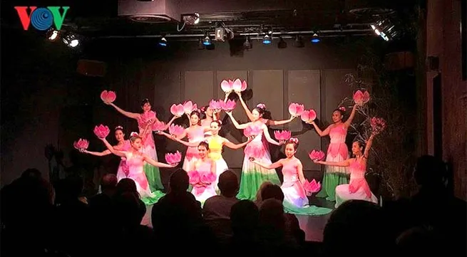 Traditional Vietnamese culture on show in Paris