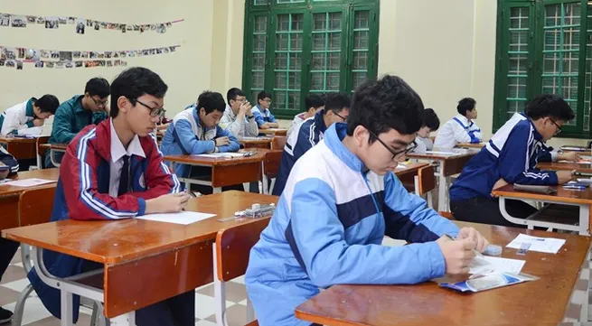 About 500 students join Hanoi mathematics contest