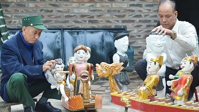 Dong Ngu water puppetry village on its way to revive glory days of the past