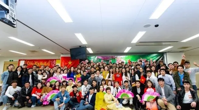 Vietnamese community in Japan, France welcomes Lunar New Year