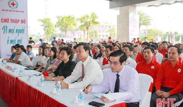 Humanitarian month launched in central Ha Tinh province