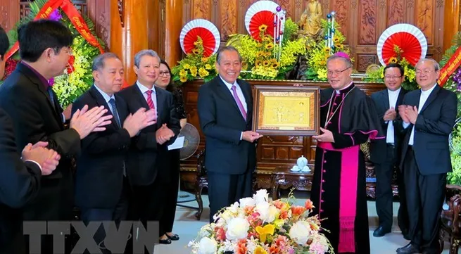 Officials pay pre-Christmas visits to Thua Thien-Hue, Da Nang, Ha Nam