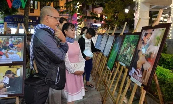 Winners of photo contest on primary healthcare in Vietnam honoured