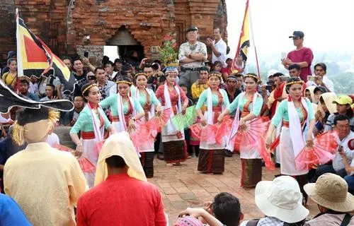 Cham people in Ninh Thuan and Binh Thuan celebrate Kate Festival