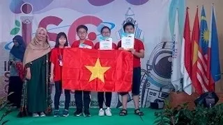 Vietnamese students win four golds at science competition