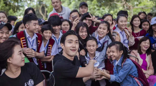 South Korean stars join concert 'For every child, music'