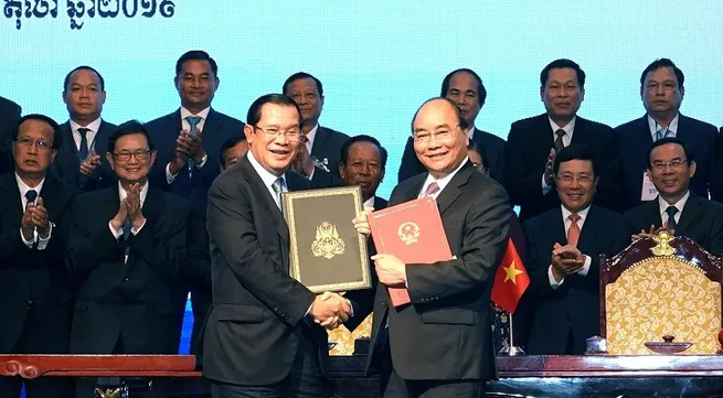 Vietnamese, Cambodian PMs chair conference reviewing border demarcation