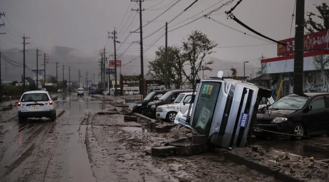 Rescue efforts underway in Japan after typhoon Hagibis