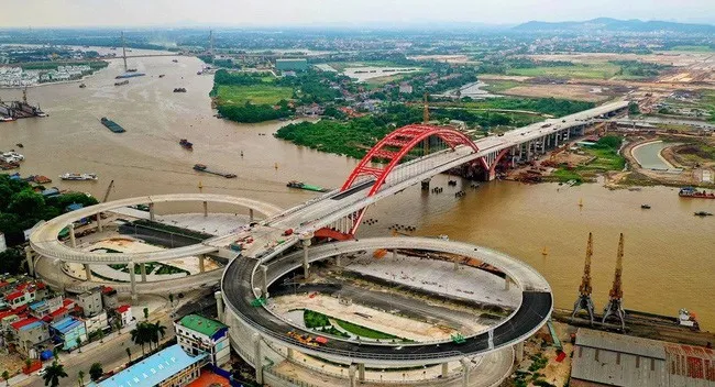 Prime Minister inaugurates Hai Phong's new bridge