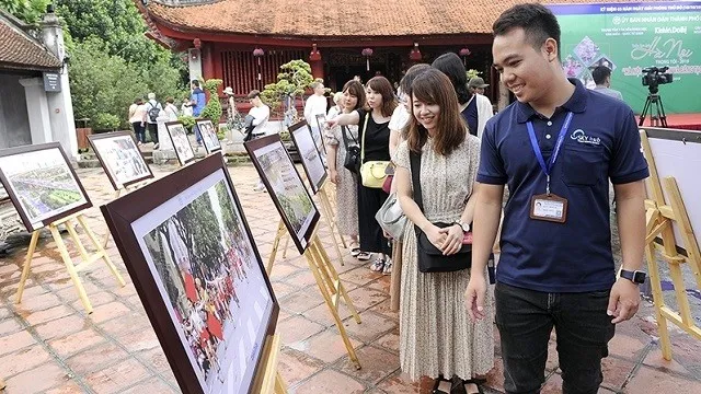 Vibrant activities celebrate Hanoi’s Liberation Day