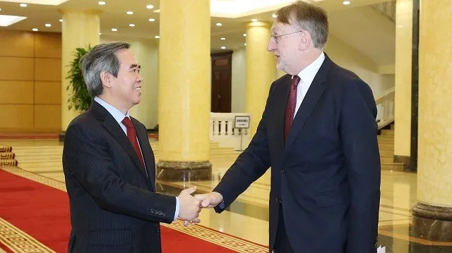 Party official hopes for early ratification of EU-Vietnam deals