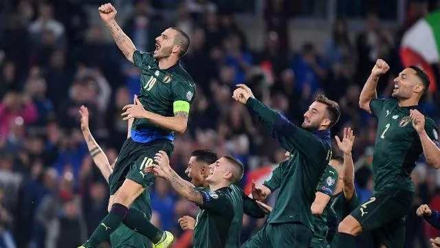 Italy beat Greece to secure Euro 2020 qualification