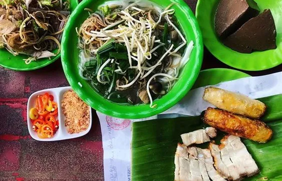 Bun nuoc leo, a specialty of Tra Vinh’s Khmer ethic group