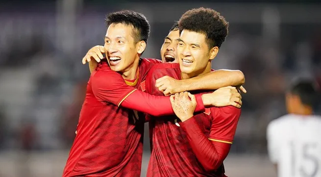 Vietnam beat Cambodia 4-0 to set up final clash against Indonesia