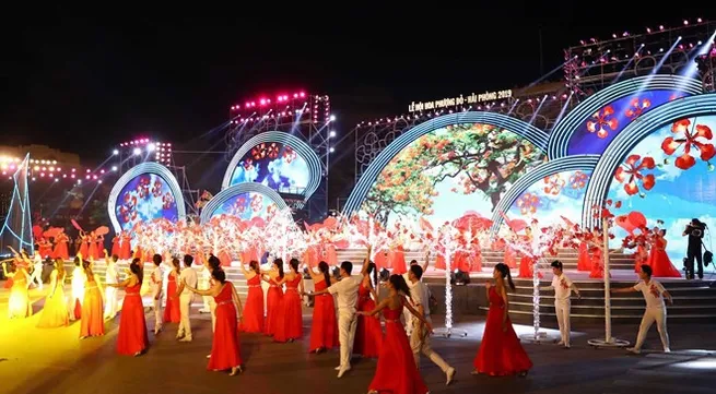 Hai Phong Red Flamboyant Flower Festival 2019 underway