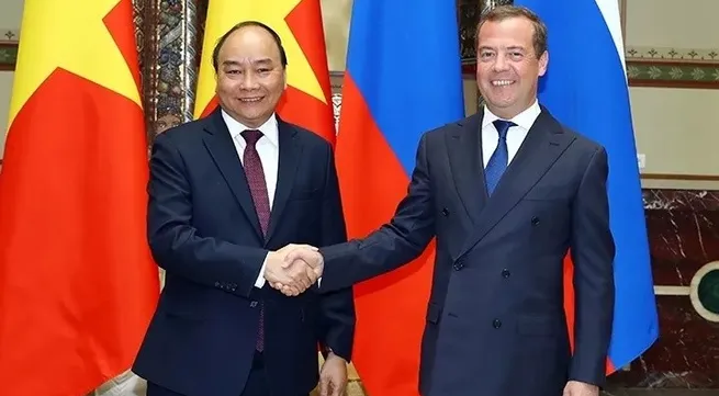 Vietnamese, Russian PMs hold talks in Moscow