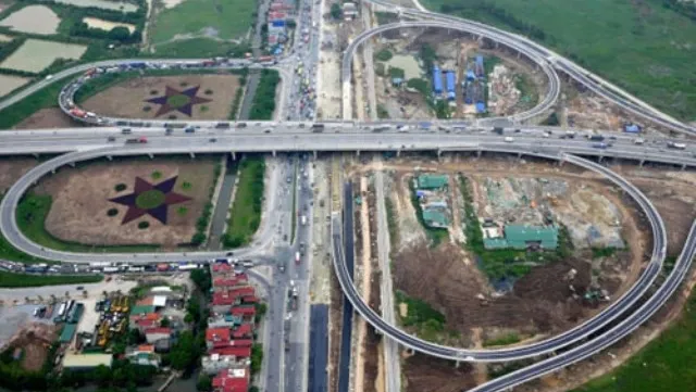 Hanoi to begin construction of two new ring roads