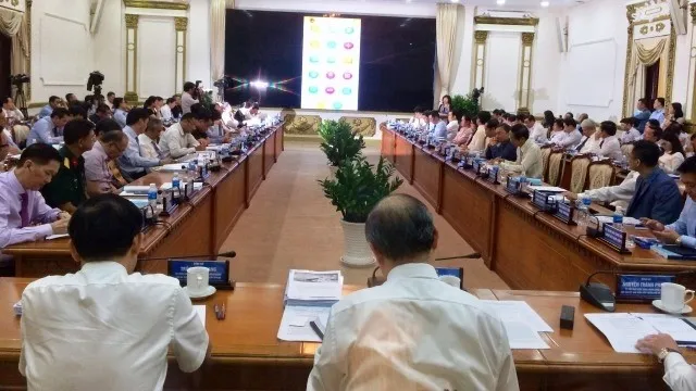 Ho Chi Minh City reviews smart city development plan