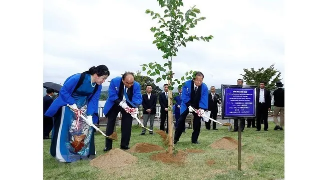 PM attends Japan - Vietnam lotus festival