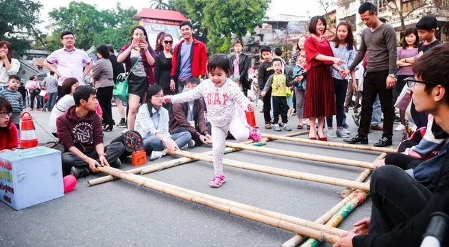 Enlivening the vitality of folk games in contemporary life