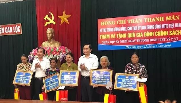 Ceremony marks 51st anniversary of Dong Loc victory