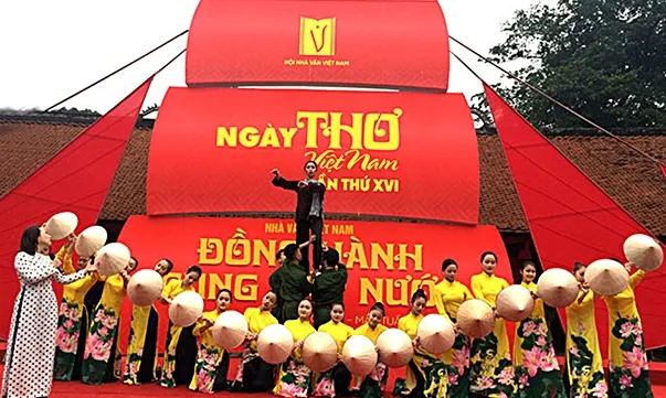 17th Vietnam Poetry Day opens in Hanoi