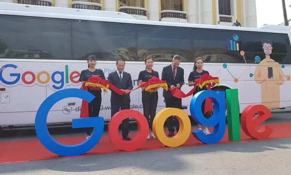 Google's digital 4.0 program expanded