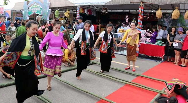 Festival introduces northwestern region’s ethnic culture