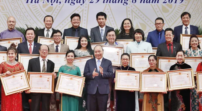 Outstanding artists honored with titles People's artist and Meritorious artist