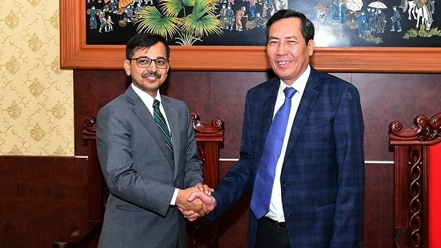Nhan Dan Newspaper’s editor-in-chief welcomes visiting Indian ambassador