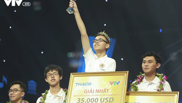 Tran The Trung from Nghe An wins Olympia competition 2019