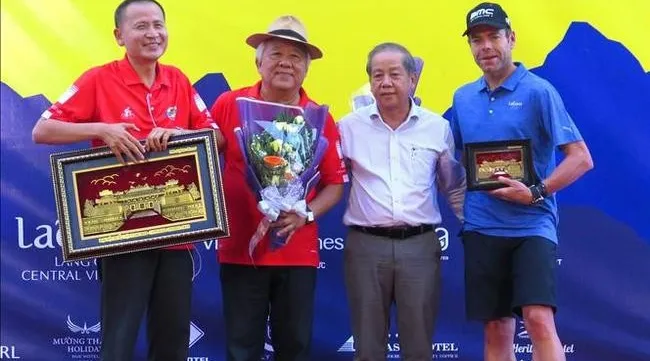 Over 300 cyclists participate in Coupe de Hue Cycle Race 2019