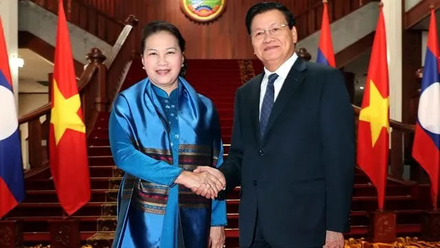 Vietnamese top legislator meets Lao Prime Minister