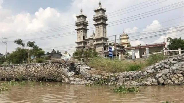 An Giang province declares emergency state of erosion