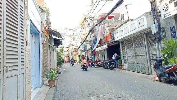 Alley expansion brings growth to HCM City