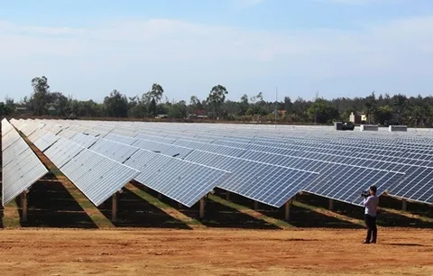 First solar power plant debuts in Quảng Ngãi