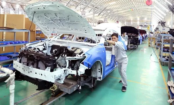 Government leader requests steps to develop automobile manufacturing