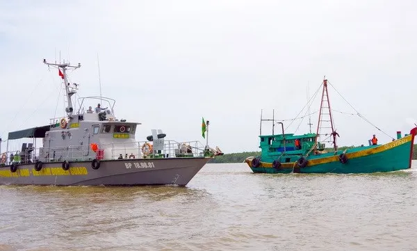 Oil seized in sea off Bà Rịa – Vũng Tàu Province